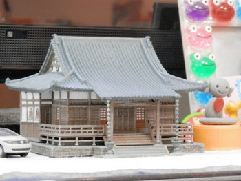 お寺本堂（模型）.jpg
