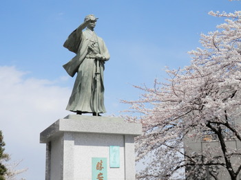 勝海舟の銅像.jpg